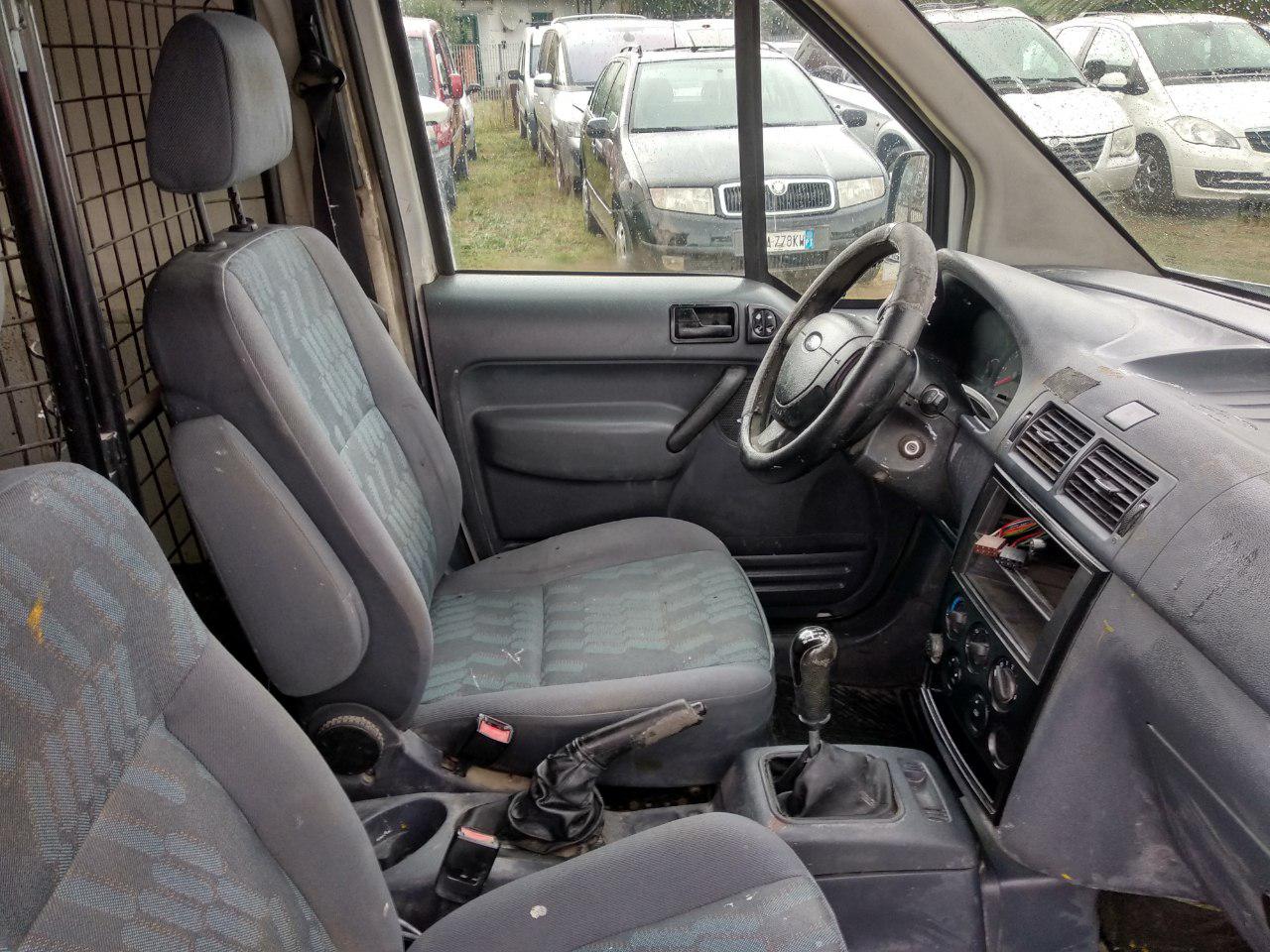 cars/ford-transit-connect/98.jpg